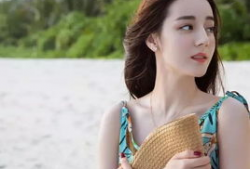 吃瓜爆料热巴全身涂粉,美艳绝伦！吃瓜爆料揭秘明星化妆术